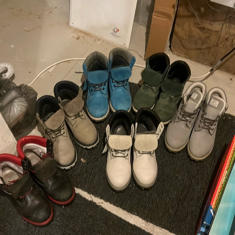 Boots size 9.5M 230 for each Blue,gray
